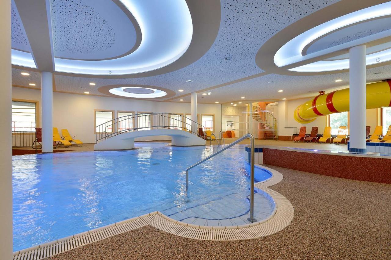 Campsite Mountainview Lodge: Alpine With Pool And Sauna Access *